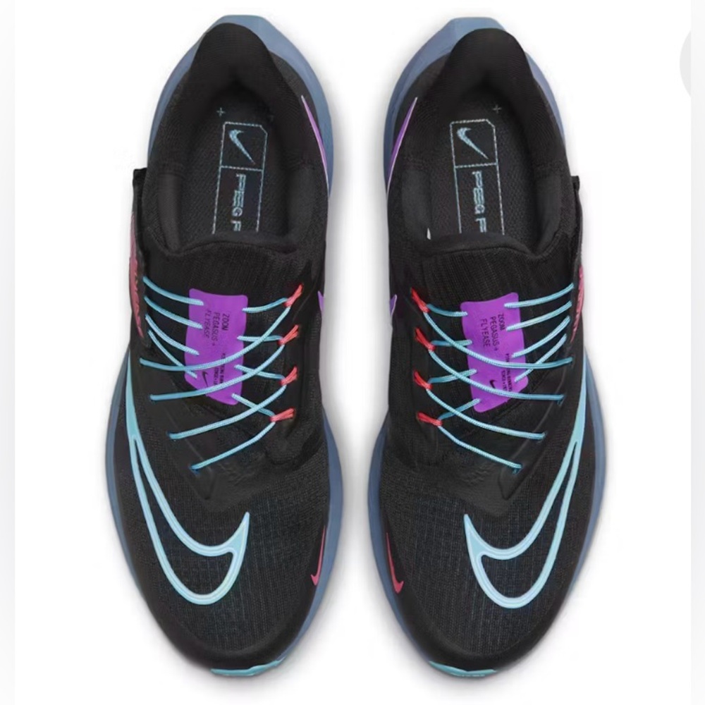 Nike Women’s Air Zoom Pegasus Flyease SE